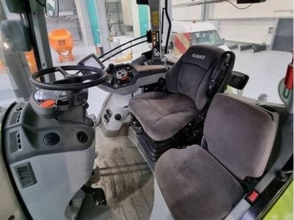 Трактор Claas Axion 920 (2014)