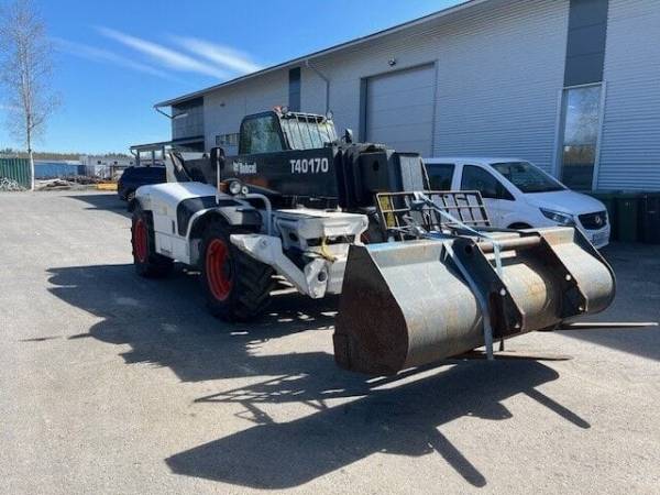 Навантажувач Bobcat T40170 (2003)