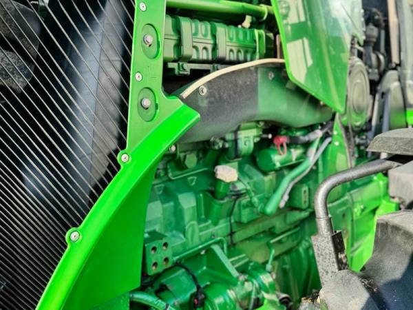 Трактор John Deere 8295R (2015)