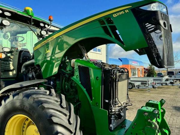 Трактор John Deere 8295R (2015)
