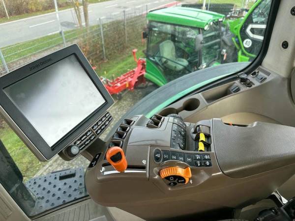 Трактор John Deere 8295R (2015)