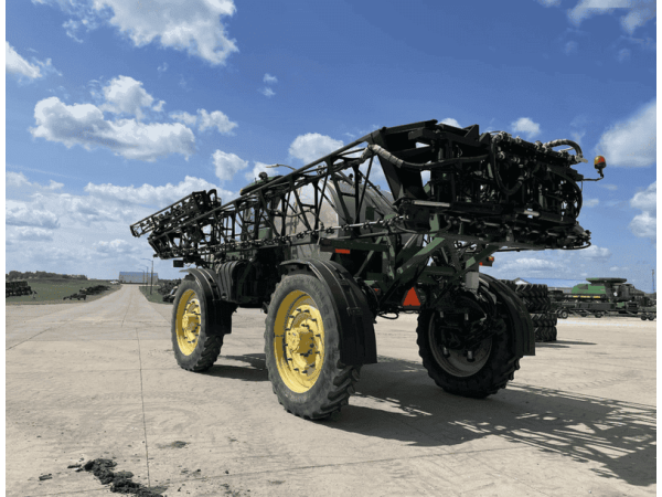 Самохідний обприскувач John Deere 4940 (2012)
