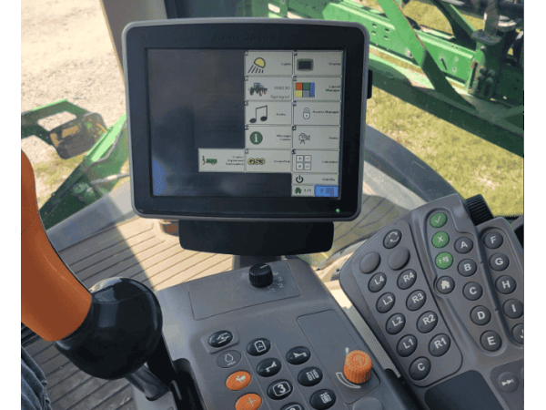 Самохідний обприскувач John Deere R4030 (2017)