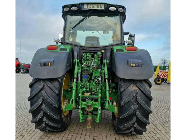 Трактор John Deere 6215R (2016)