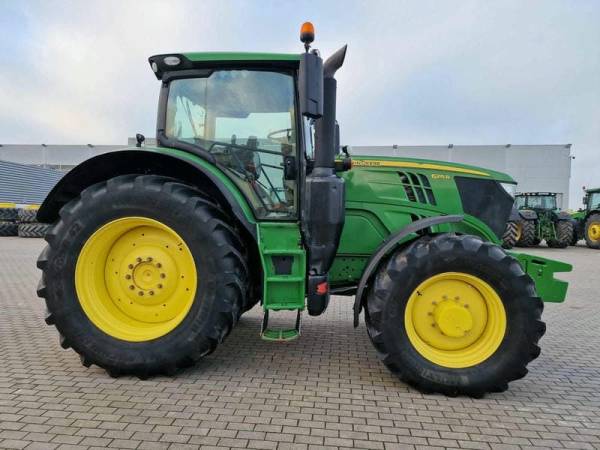 Трактор John Deere 6215R (2016)
