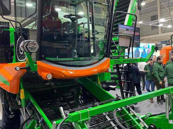 Комбайн для уборки томатов Guaresi Super G 150-48 (2025)