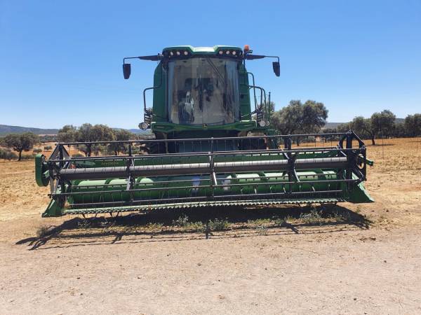 Комбайн John Deere W440 (2019)