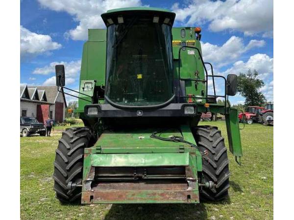 Комбайн John Deere 1188 (1994)