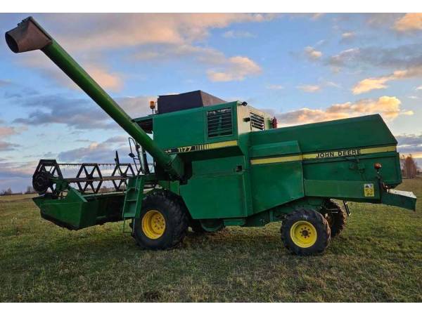 Комбайн John Deere 1177 (1989)