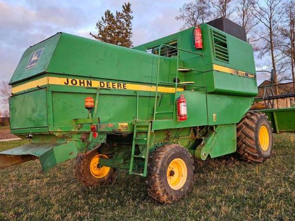 Комбайн John Deere 1177 (1989)