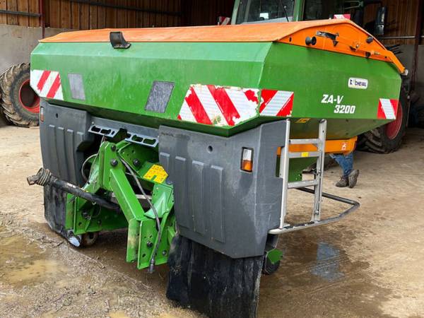 Розкидач добрив Amazone ZA V Profis Tronic 3200 (2016)