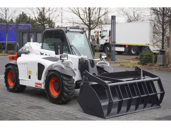 Навантажувач Bobcat T2250 (2011)