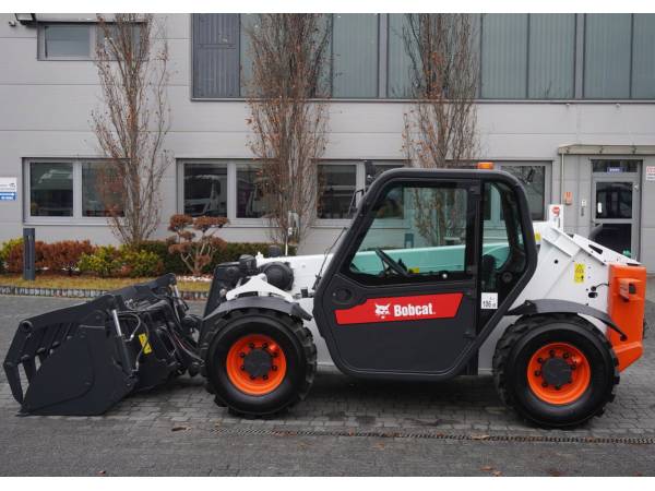 Навантажувач Bobcat T2250 (2011)