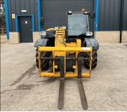 Навантажувач JCB 525-60