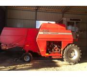 Комбайн Massey Ferguson 330