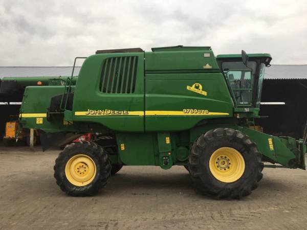 Комбайн John Deere 9780 CTS (2002)