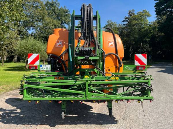 Навесной опрыскиватель Amazone UF 1201 (2017)