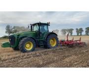 Трактор John Deere 8530