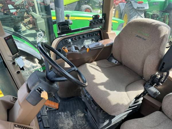 Трактор John Deere 8530 (2008)