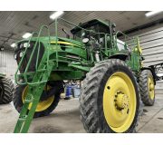 Самохідний обприскувач John Deere 4830