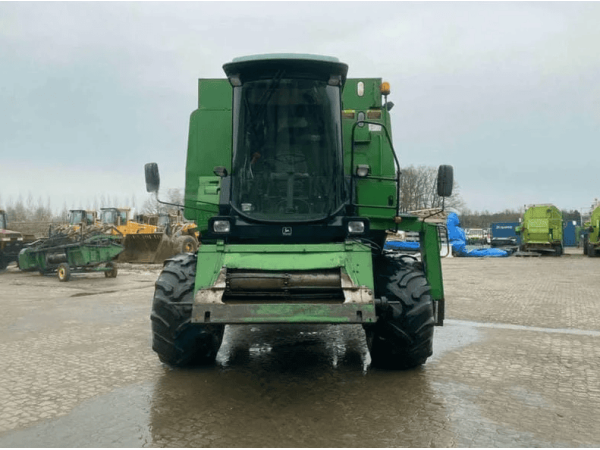 Комбайн John Deere 1177 (1989)