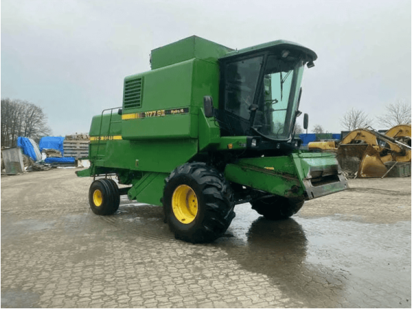 Комбайн John Deere 1177 (1989)