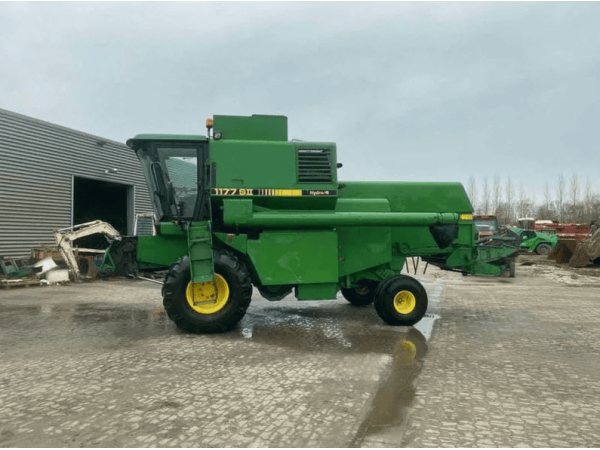Комбайн John Deere 1177 (1989)