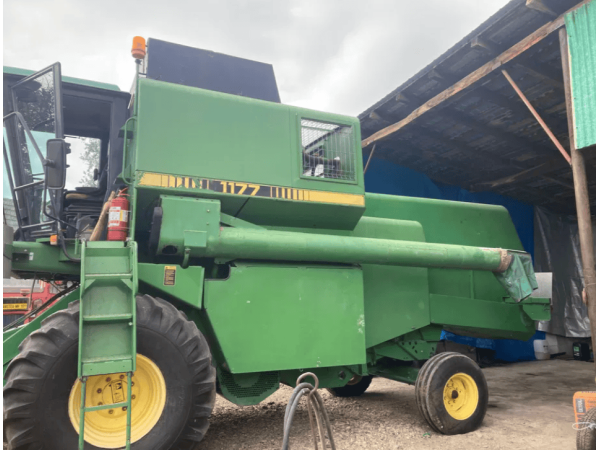 Комбайн John Deere 1177 (1989)