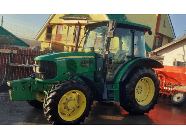 Трактор John Deere 5080M (2012)
