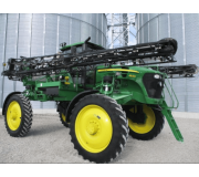 Обприскувач John Deere 4830