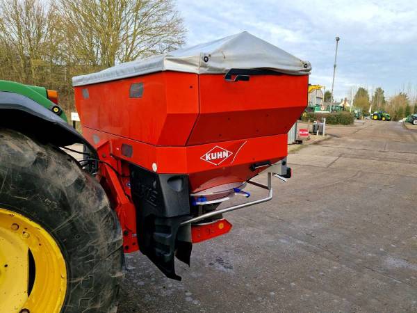 Розкидач добрив Kuhn Axis 40.1 W (2010)