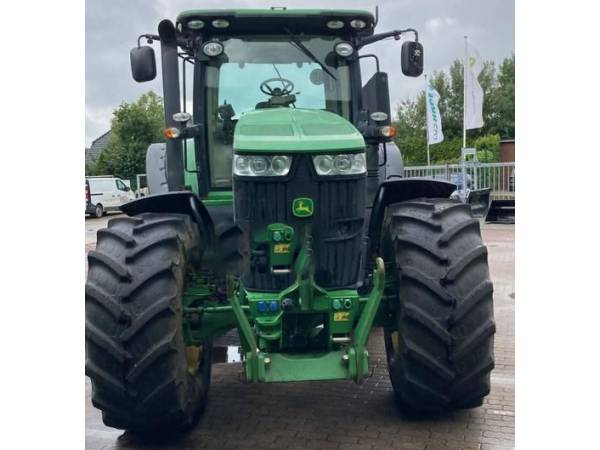  Трактор John Deere 7230R (2011)