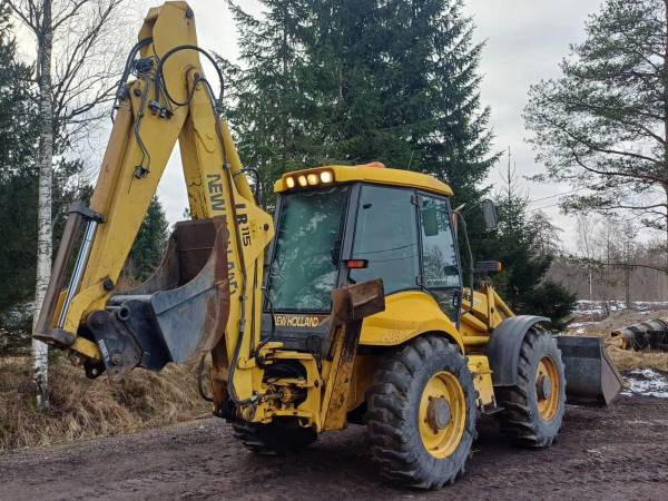 Екскаватор New Holland LB115 (2002)