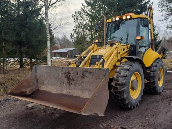Екскаватор New Holland LB115 (2002)