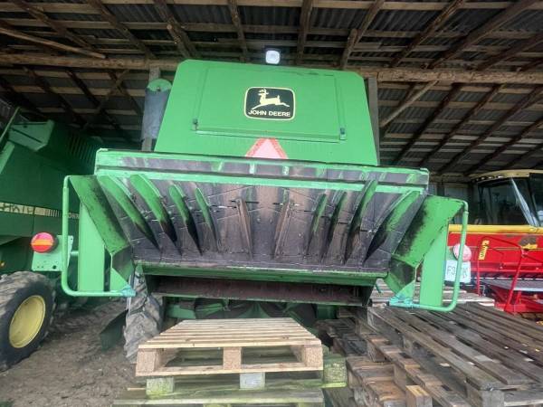 Комбайн John Deere 2064 (1996)