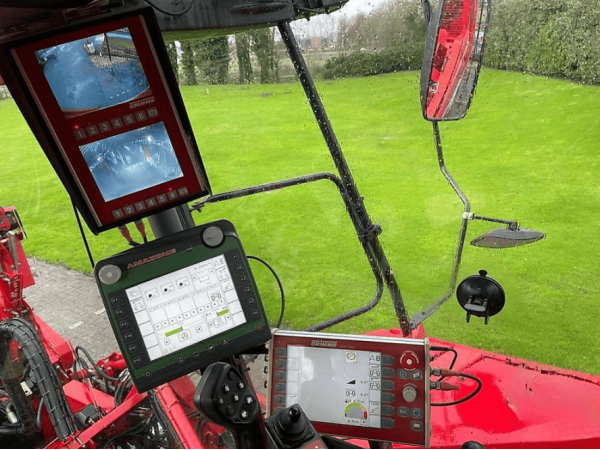 Свеклоуборочный комбайн Grimme Maxtron 620 (2006)