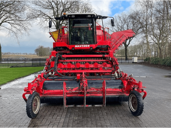 Свеклоуборочный комбайн Grimme Maxtron 620 (2006)