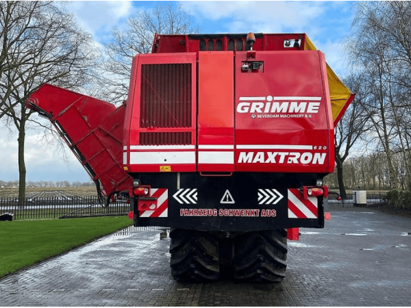 Свеклоуборочный комбайн Grimme Maxtron 620 (2006)