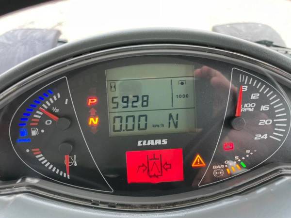 Трактор Claas Axion 930 C-MATIC (2014)