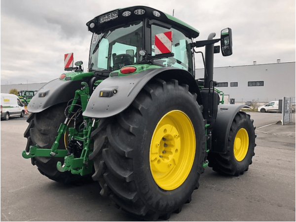Трактор John Deere 6R 215 (2023)