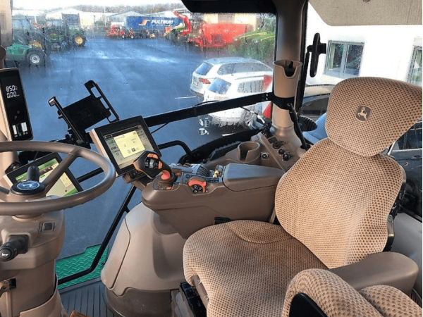 Трактор John Deere 6R 215 (2023)