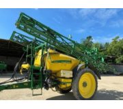 Причіпний обприскувач John Deere 732i