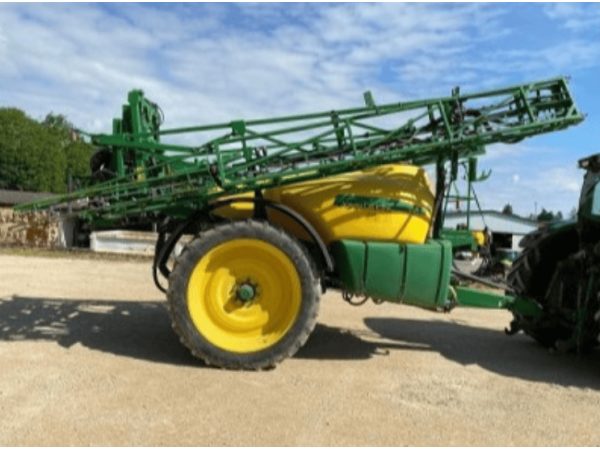 Прицепной опрыскиватель John Deere 732i (2013)