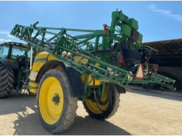 Прицепной опрыскиватель John Deere 732i (2013)