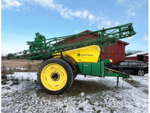 Причіпний обприскувач John Deere M732 (2014)
