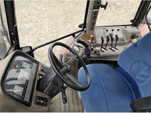 Трактор Case IH MXM 155 з навантажувачем (2004)