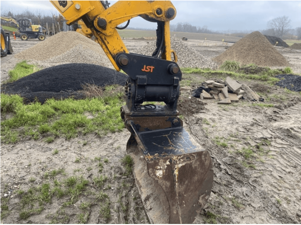 Екскаватор-навантажувач JCB 4CX (2017)