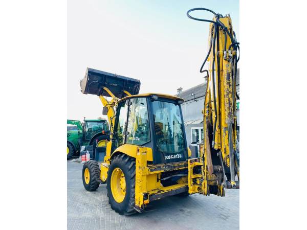 Екскаватор-навантажувач Komatsu WB93R (2008)