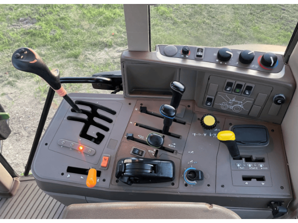 Трактор John Deere 6534 (2012)