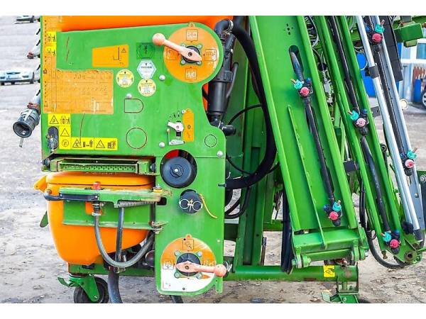 Навісний обприскувач Amazone UF 1801 (2008)